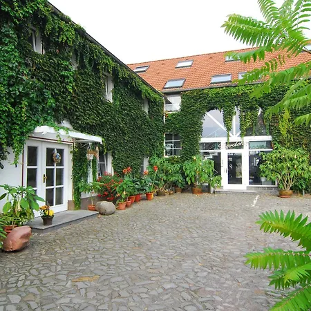 Hotel Boerdehof, Direkt An Der A2 & A14, Mit Restaurant