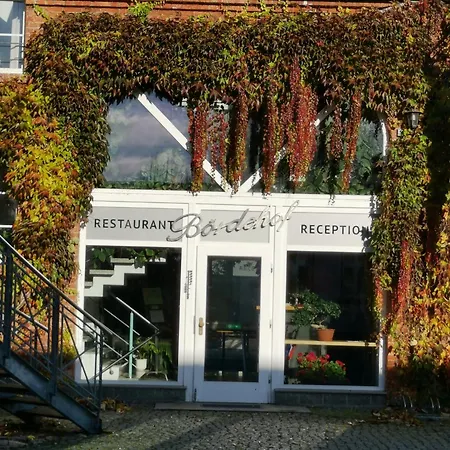 Hotel Hotel Boerdehof, Direkt An Der A2 & A14, Mit Restaurant Barleben