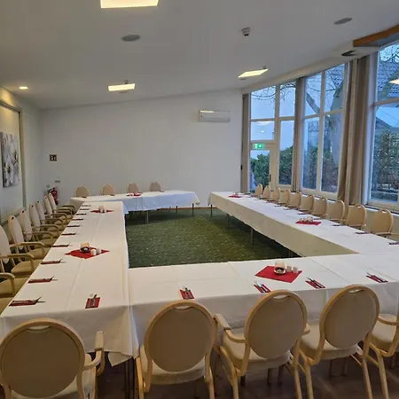 Boerdehof, Direkt An Der A2 & A14, Restaurant, Tagung, Individuell 3*