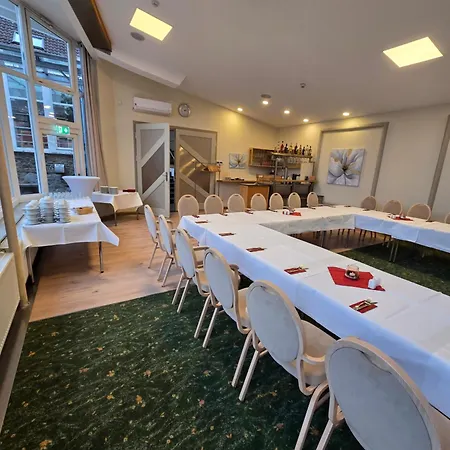 Hotel Boerdehof, Direkt An Der A2 & A14, Mit Restaurant Hotel