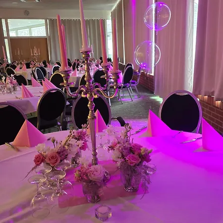Hotel Boerdehof, Direkt An Der A2 & A14, Mit Restaurant 3* Barleben
