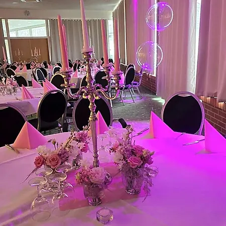 Hotel Boerdehof, Direkt An Der A2 & A14, Mit Restaurant 3*