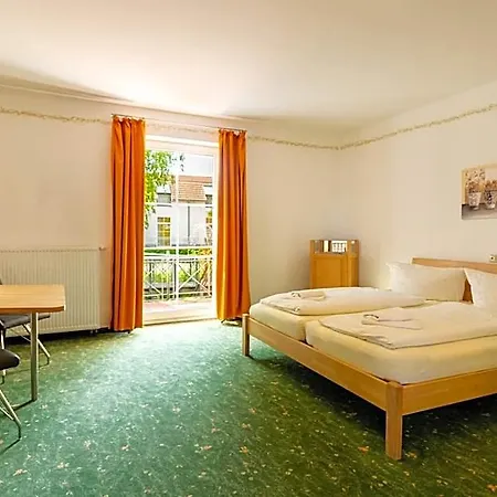 Hotel Boerdehof, Direkt An Der A2 & A14, Mit Restaurant
