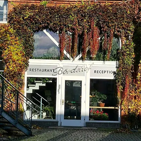 Hotel Boerdehof, Direkt An Der A2 & A14, Mit Restaurant Hotel 3*