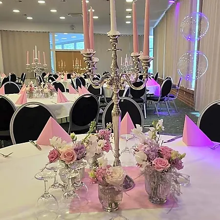 Hotel Boerdehof, Direkt An Der A2 & A14, Mit Restaurant 3*