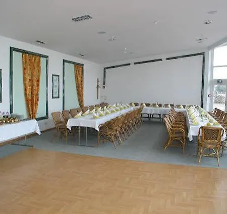 Hotel Hotel Boerdehof, Direkt An Der A2 & A14, Mit Restaurant Barleben